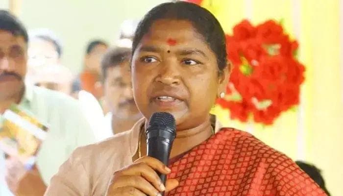 తండ్రీకూతుళ్లపై అసభ్యకర కామెంట్స్