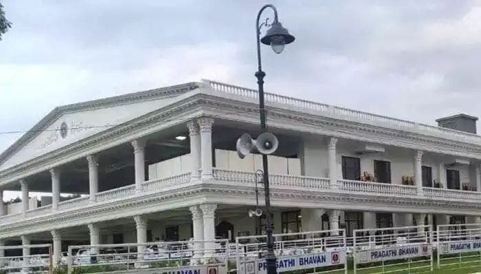 ప్రజా భవన్లో దరఖాస్తుల వెల్లువ