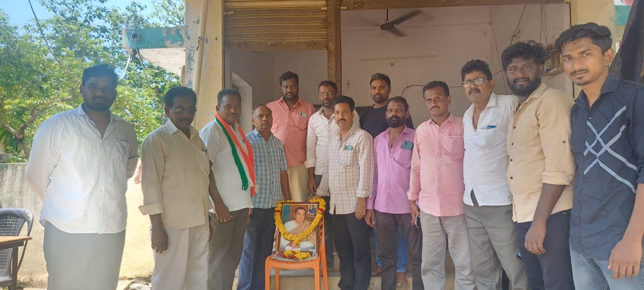 ఆధునిక భారతావనికి పునాదులు వేసిన మహోన్నత వ్యక్తి రాజీవ్ గాంధీ