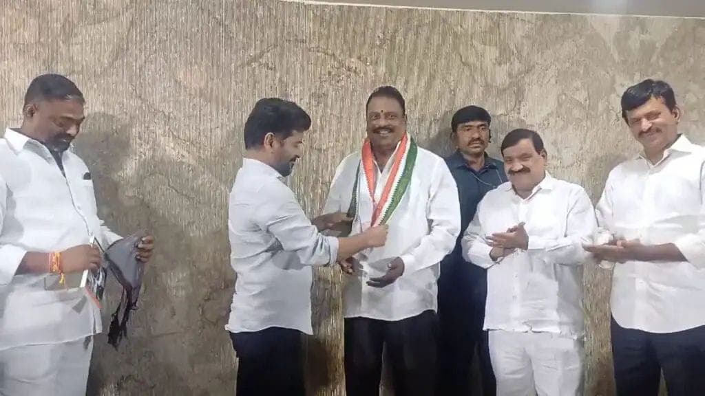 కాంగ్రెస్ లో చేరిన మరో బీఆర్ఎస్ ఎమ్మెల్యే