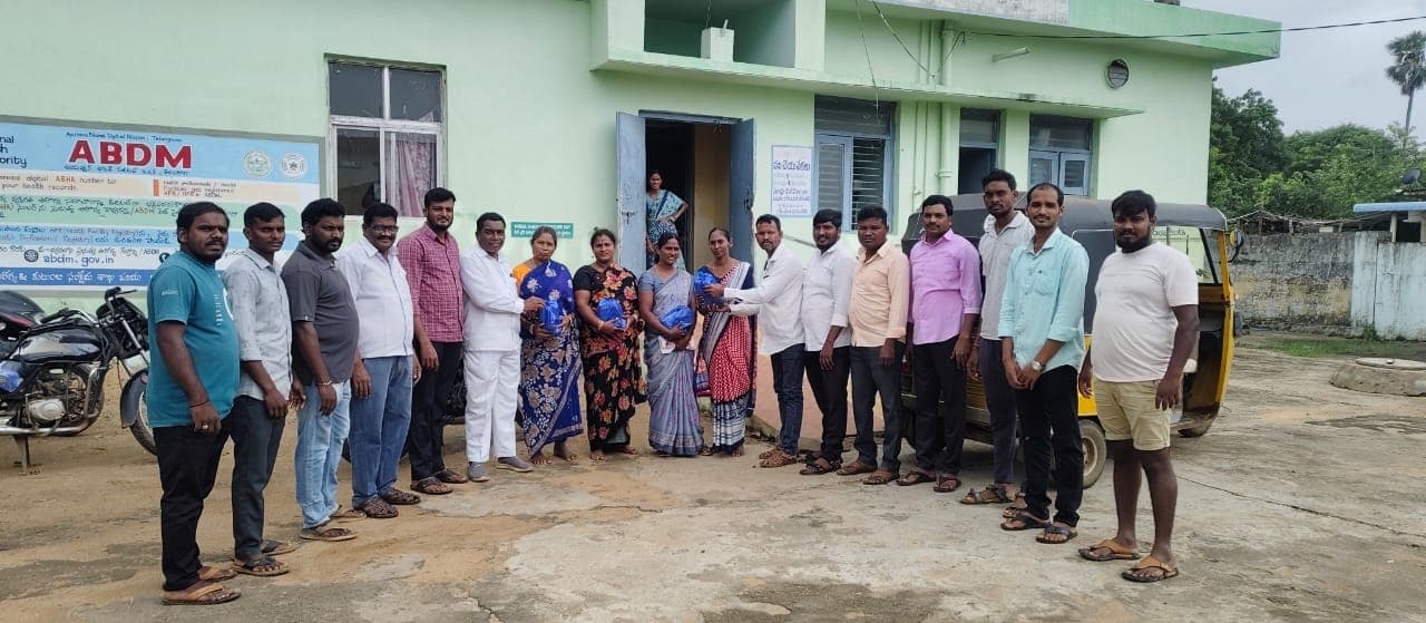 మండల కేంద్రంలో ఘనంగా కేటీఆర్ జన్మదిన వేడుకలు