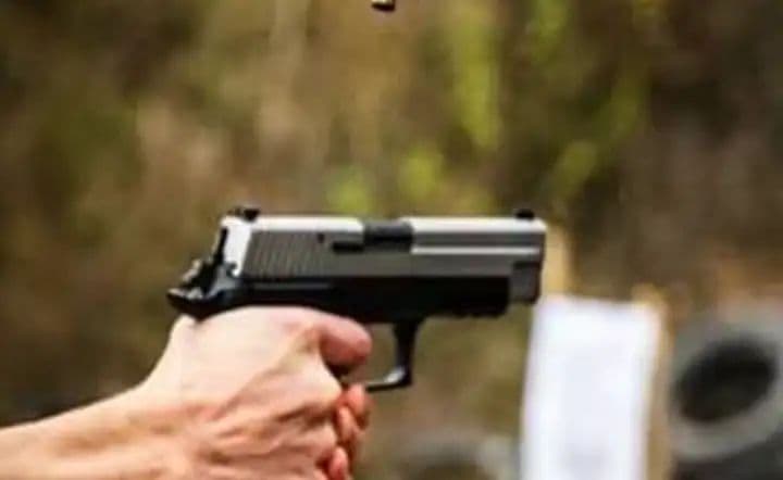 మార్నింగ్ వాకర్స్పై దుండగుల కాల్పులు