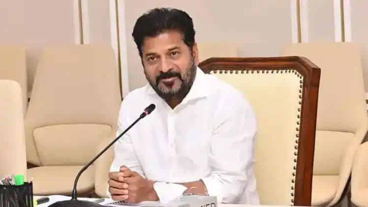 విలన్లు క్లైమాక్స్లోనే అరెస్ట్ అవుతారు.. చిట్చాట్లో సీఎం సంచలన వ్యాఖ్యలు
