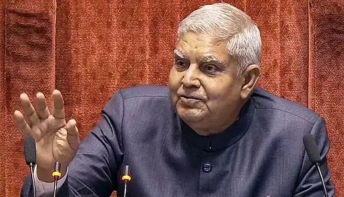 దేశంలో సంచలనం.. భారత ఉప రాష్ట్రపతి రాజీనామా