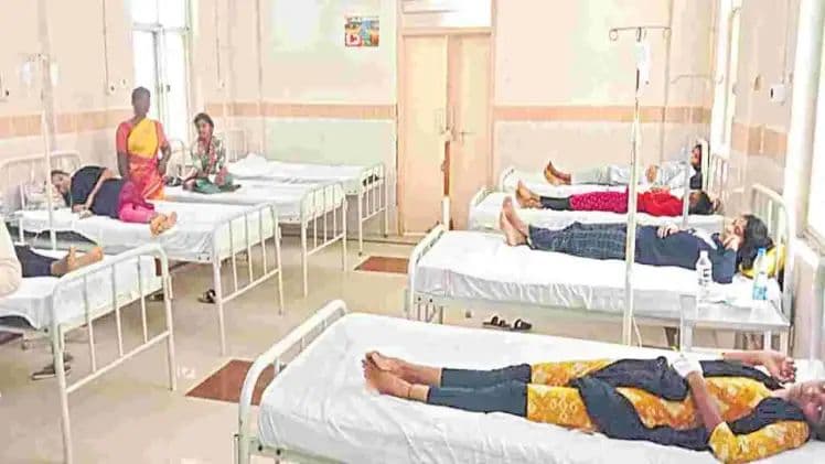 కలుషిత ఆహారం తిని 11 మంది బాలికలకు అస్వస్థత