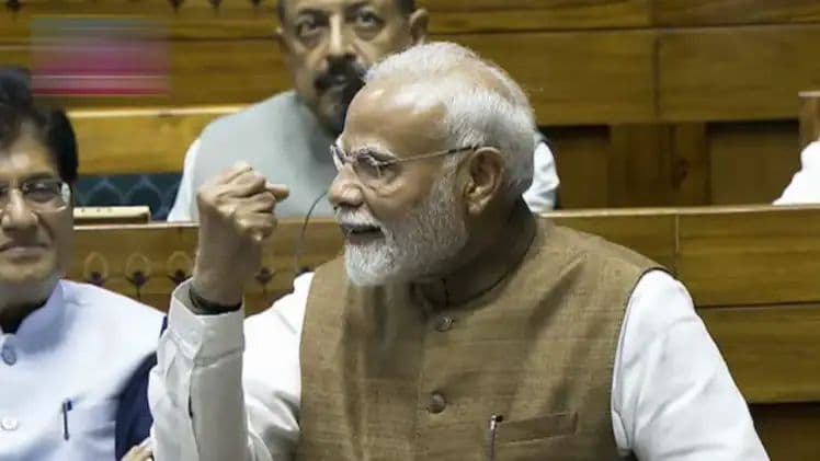 ఇన్నాళ్లకు సంచలన నిజం చెప్పిన మోధీ