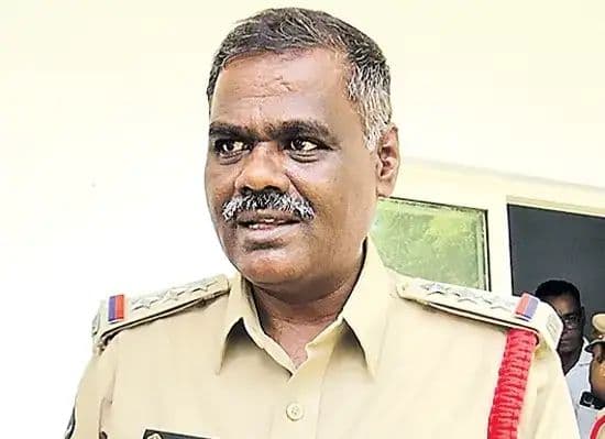 సీఎం చంద్రబాబుకు సీఐ శంకరయ్య లీగల్ నోటీసులు