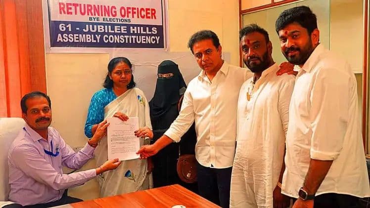 నామినేషన్ స్క్రూటినీ వేళ సునీతపై సంచలన ఫిర్యాదు